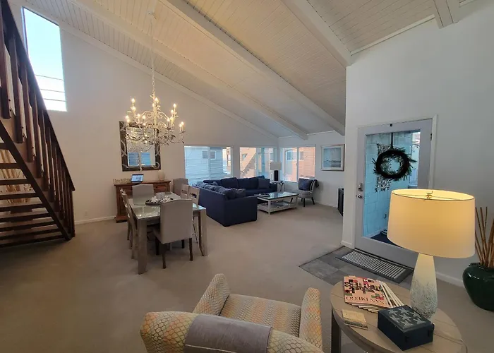 Luv Oceanside Views-1 House To Beach, Boardwalk And Waves-Spacious Rooftop Sun Deck-Plus King Beds Too!