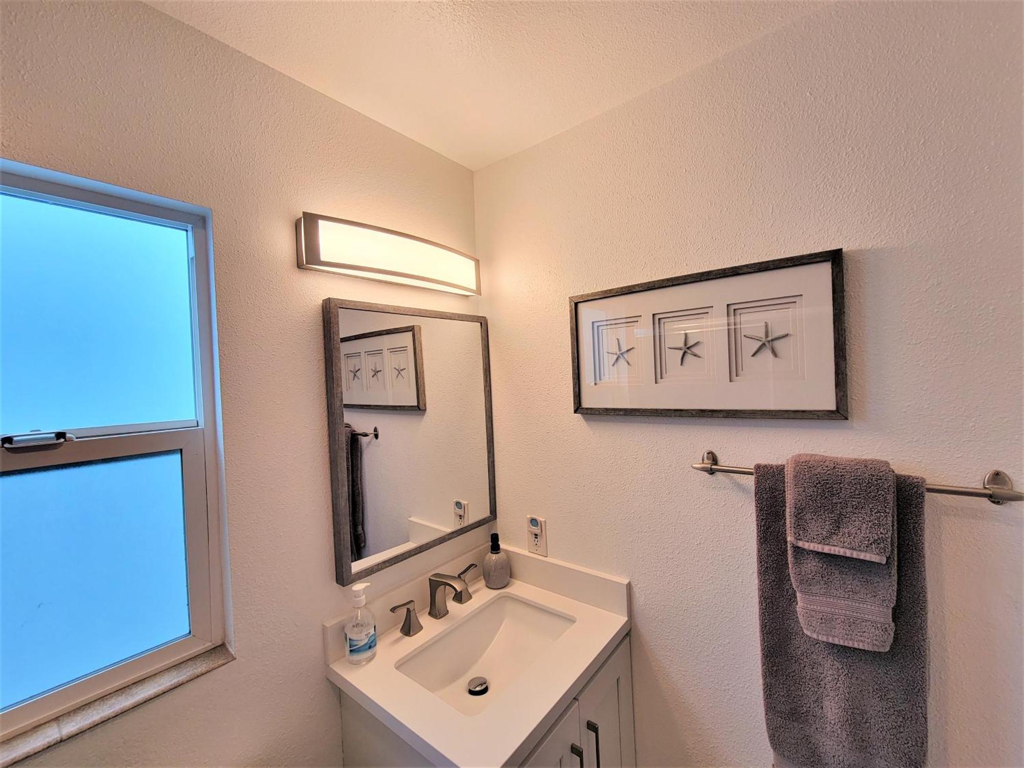 Luv Oceanside Views-1 House To Beach, Boardwalk And Waves-spacious Rooftop Sun Deck-plus King Beds Too! * San Diego